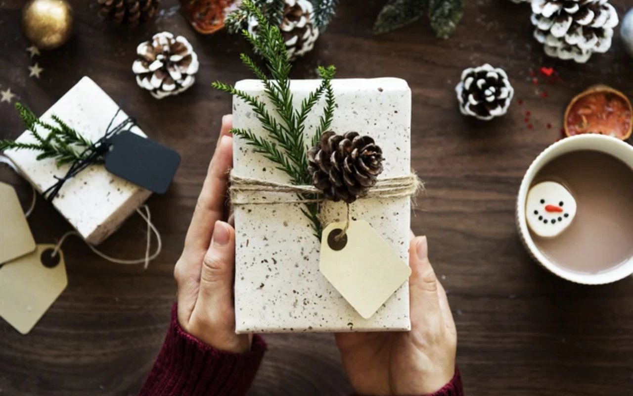 The Surprising Upsides to Holiday Home Shopping