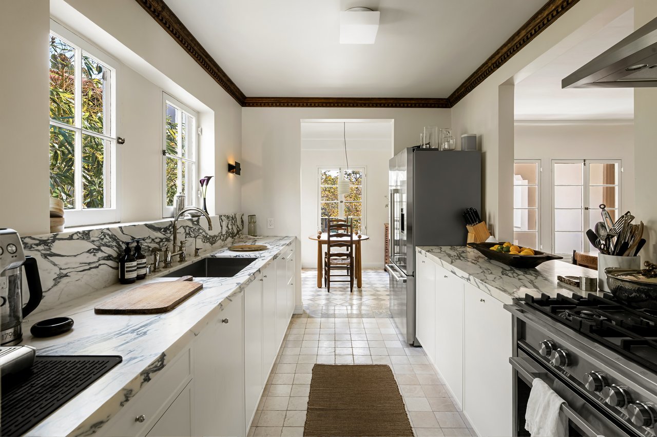 1111 S Crescent Heights Blvd