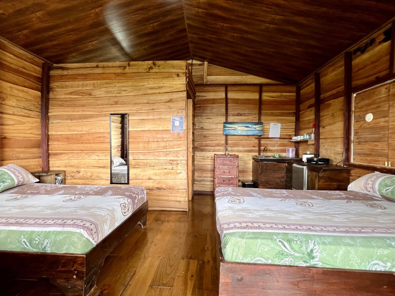 Strategically Located Property with Panoramic Views and Development Potential in Tinamastes