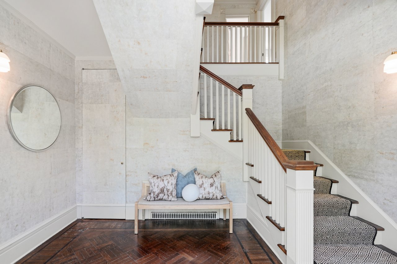 233 Mclain Street