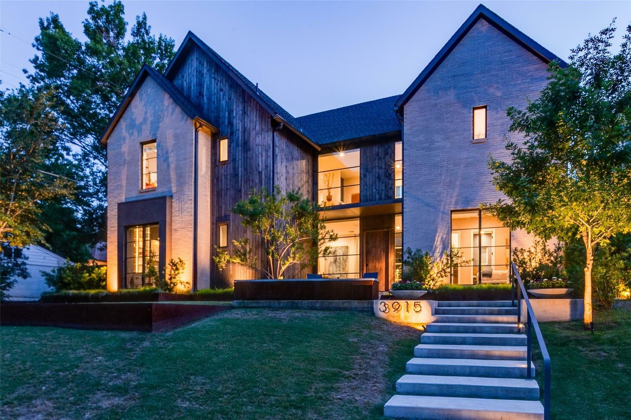 3915 Frontier Lane