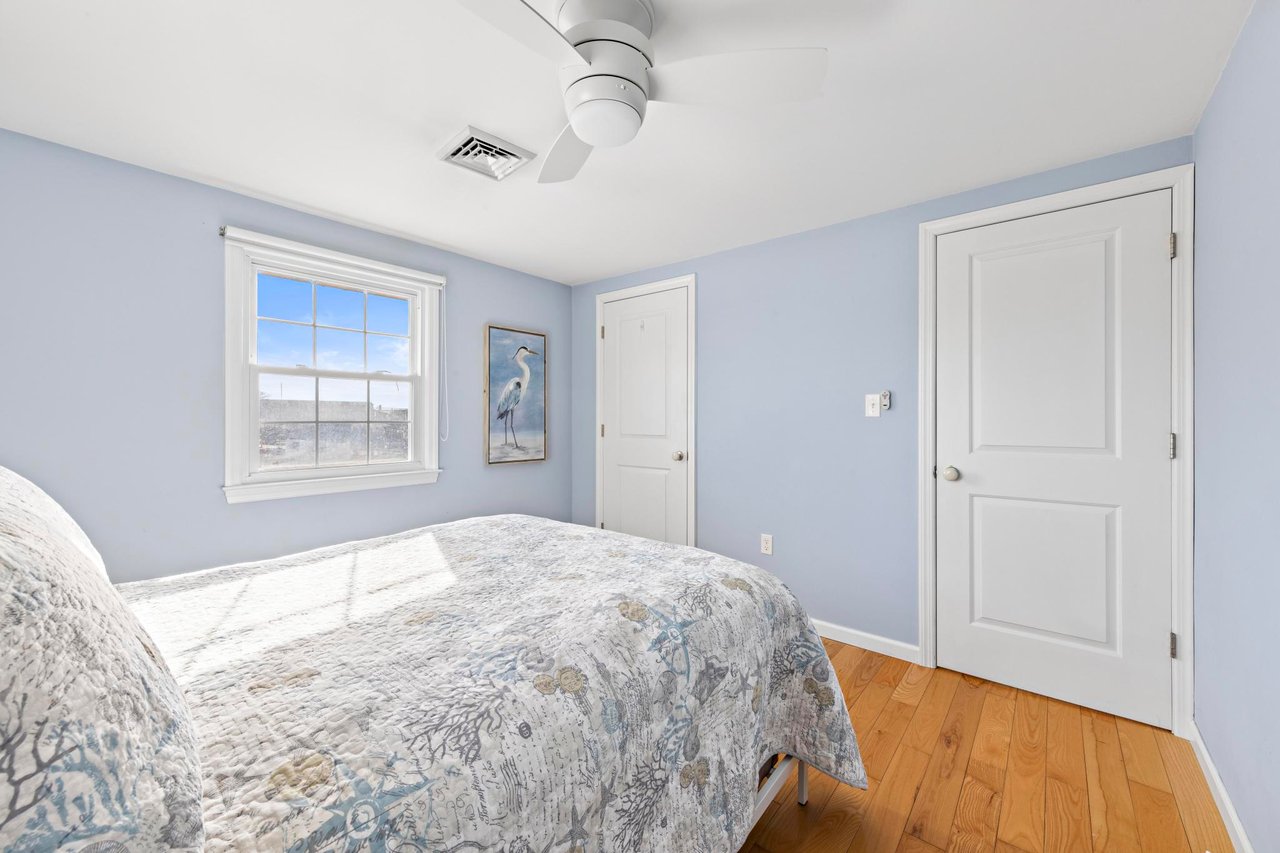 25 Joan Rd, Long Beach Township - Pet Friendly 