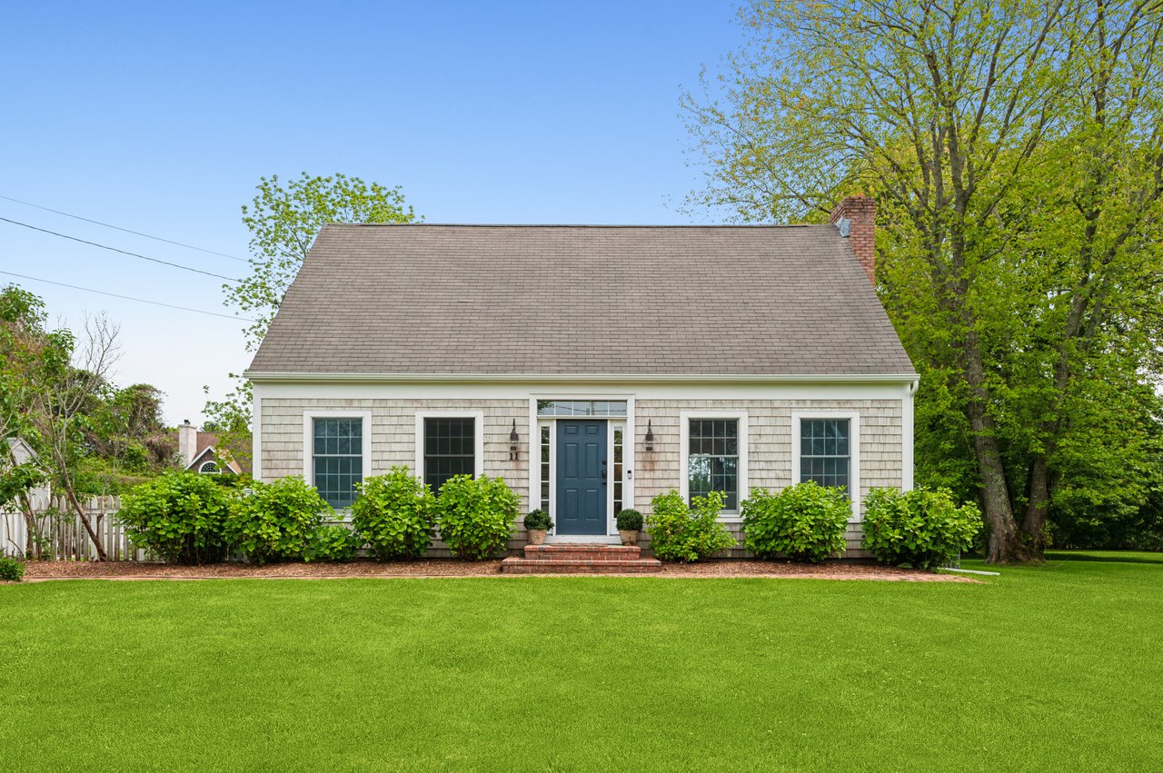 11 Sawasett Avenue