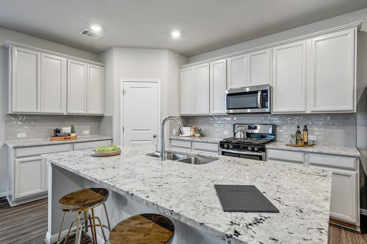 113 Mount Ord Ln, Dripping Springs, Texas 78620