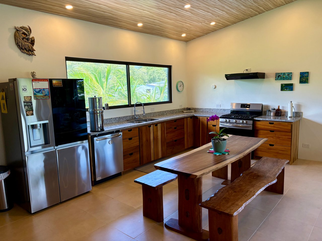 2-Bedroom Gem with Stunning Tropical Landscape in Uvita