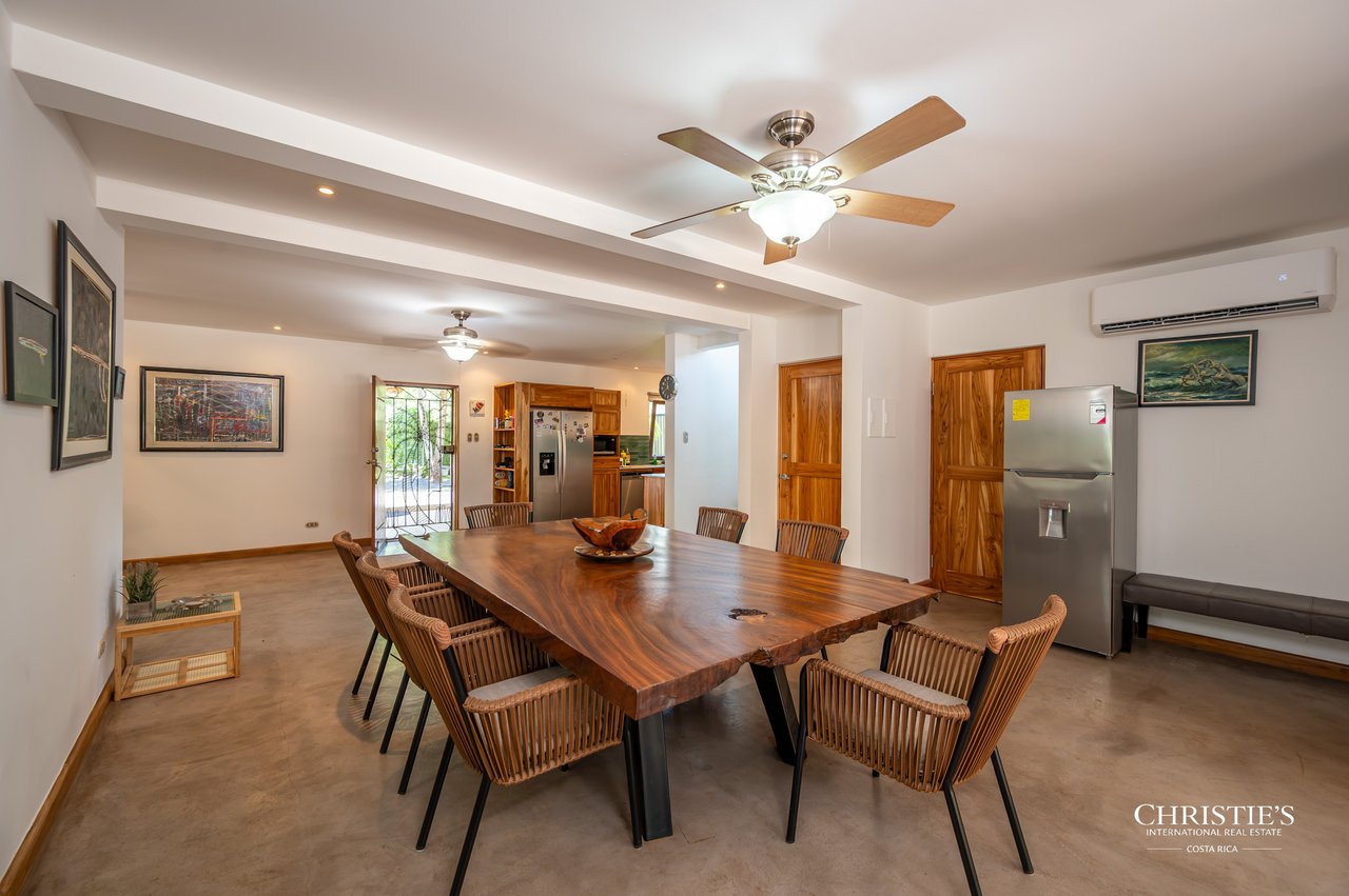 Casa Rosa | A Seaside Escape with a detached Casita in Playa Avellanas