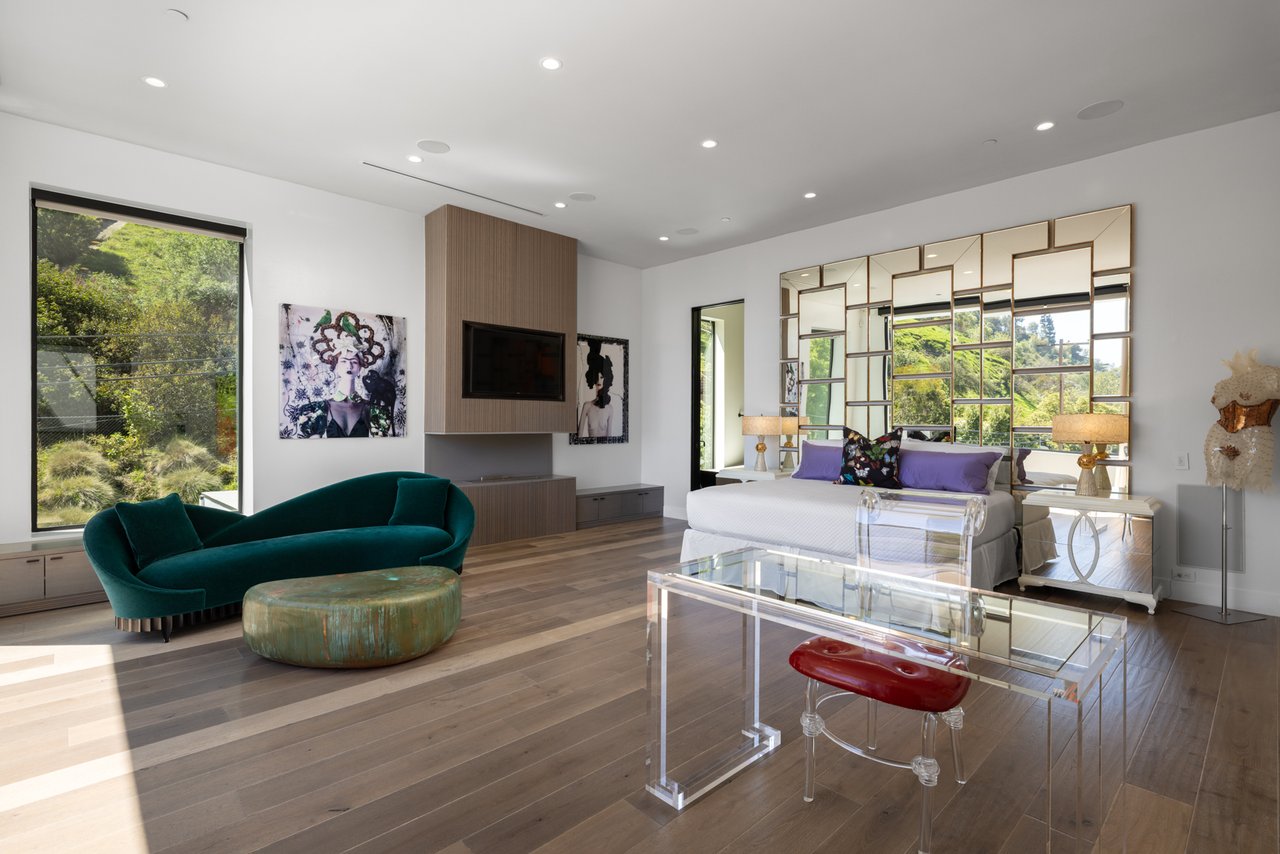 1619 San Ysidro Dr, Beverly Hills