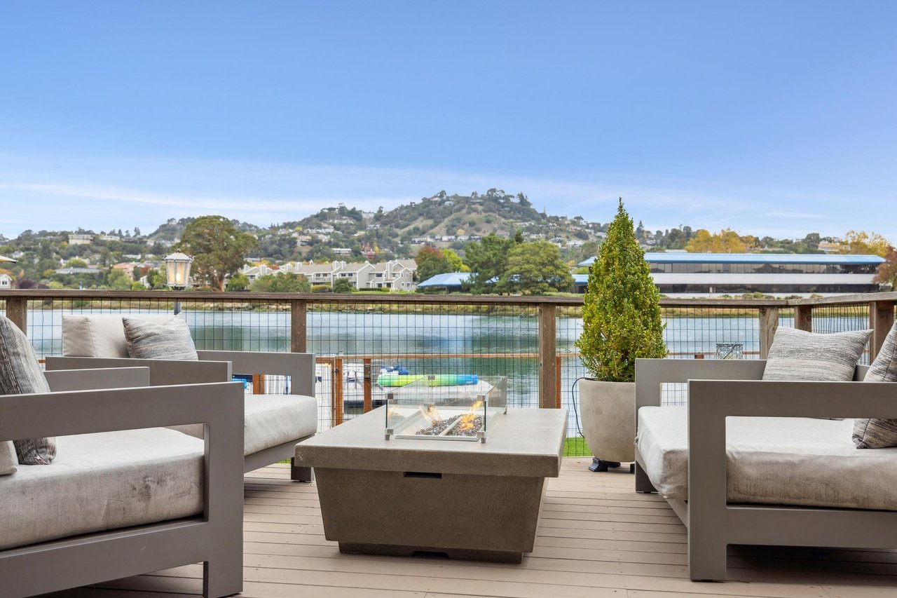 Luxurious Waterfront Home in Larkspur Marina