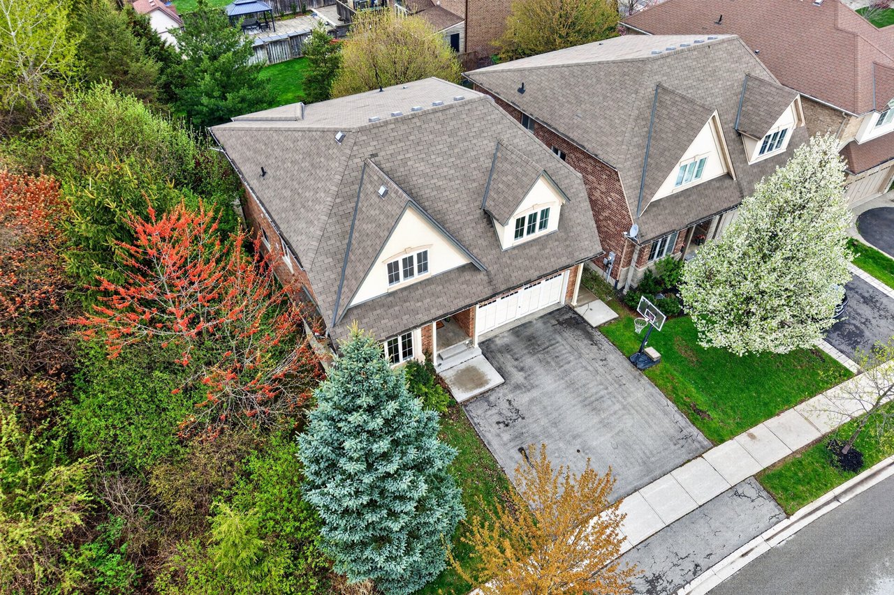 40 Maplevale Drive