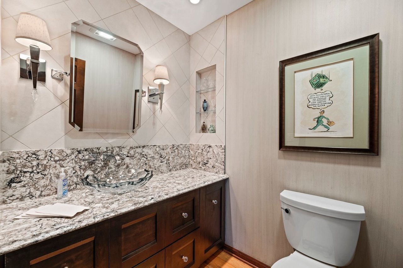 2345 Iroquois Dr