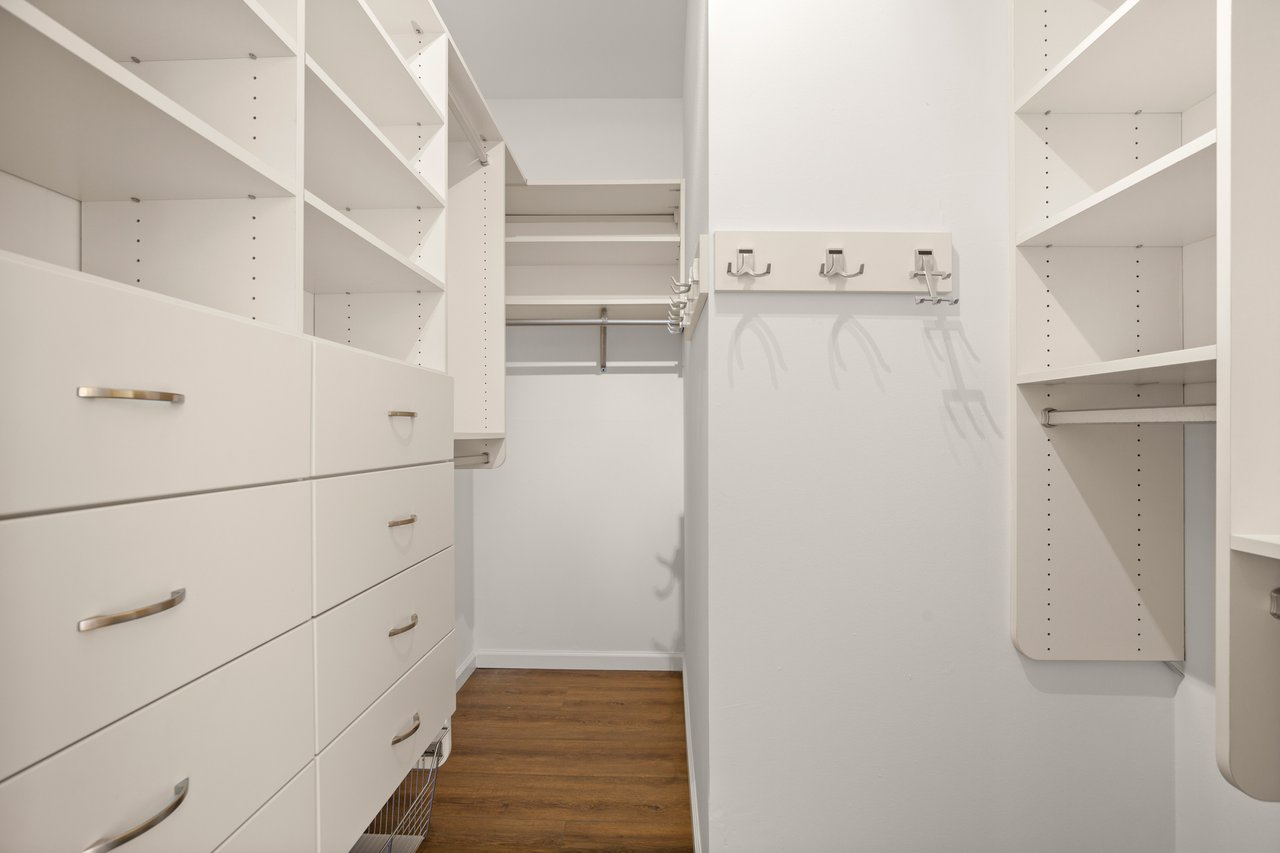 1111 W 12th