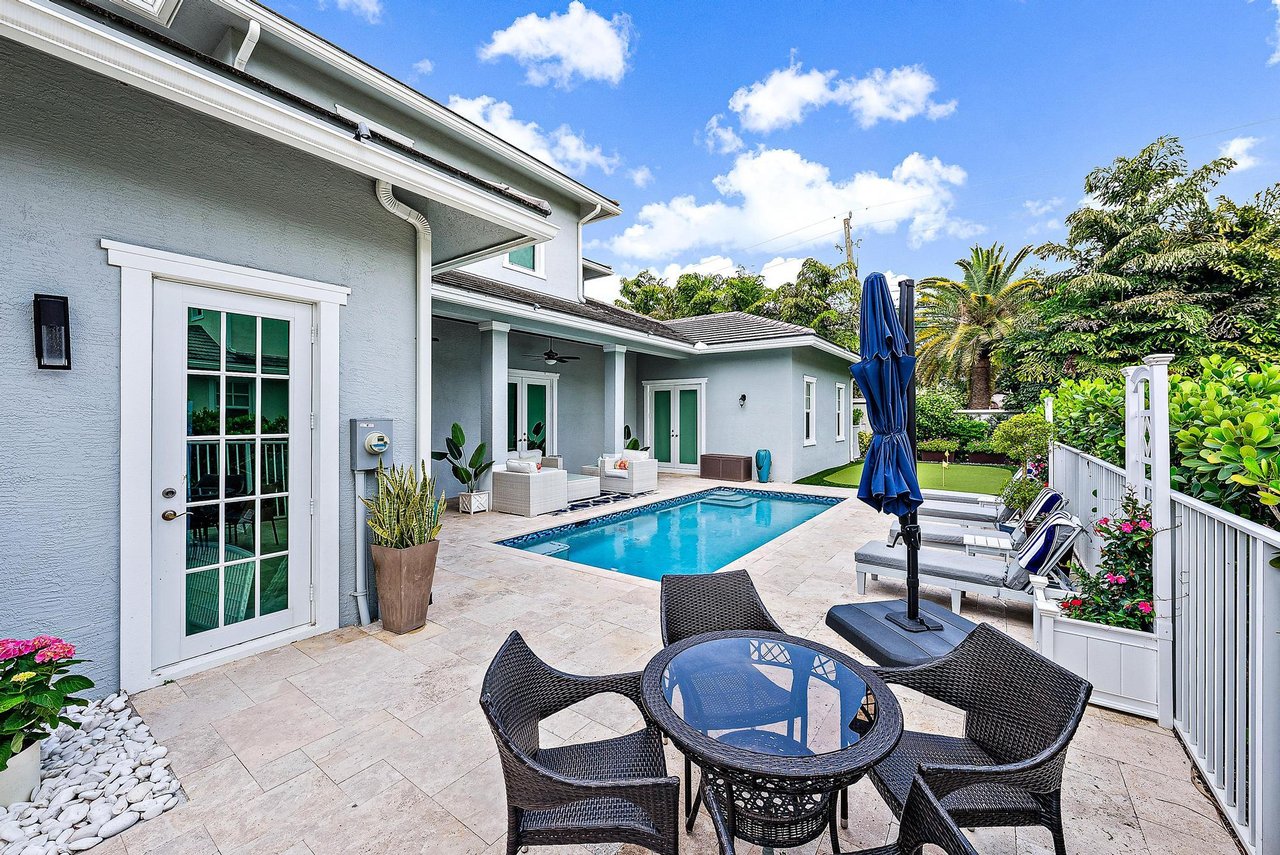 Luxury Modern Single Family Home For Rent North Palm Beach - Lynn Dachisen