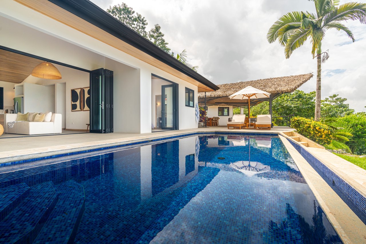 Casa Amarilla – Oceanfront Luxury Meets Sustainable Living in Tres Rios