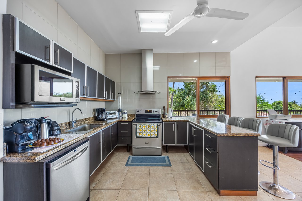 Casa Veranera & Bonus Lot | Elegant 7-Bedroom Coastal Estate with Ocean Views Steps from Playa Flamingo