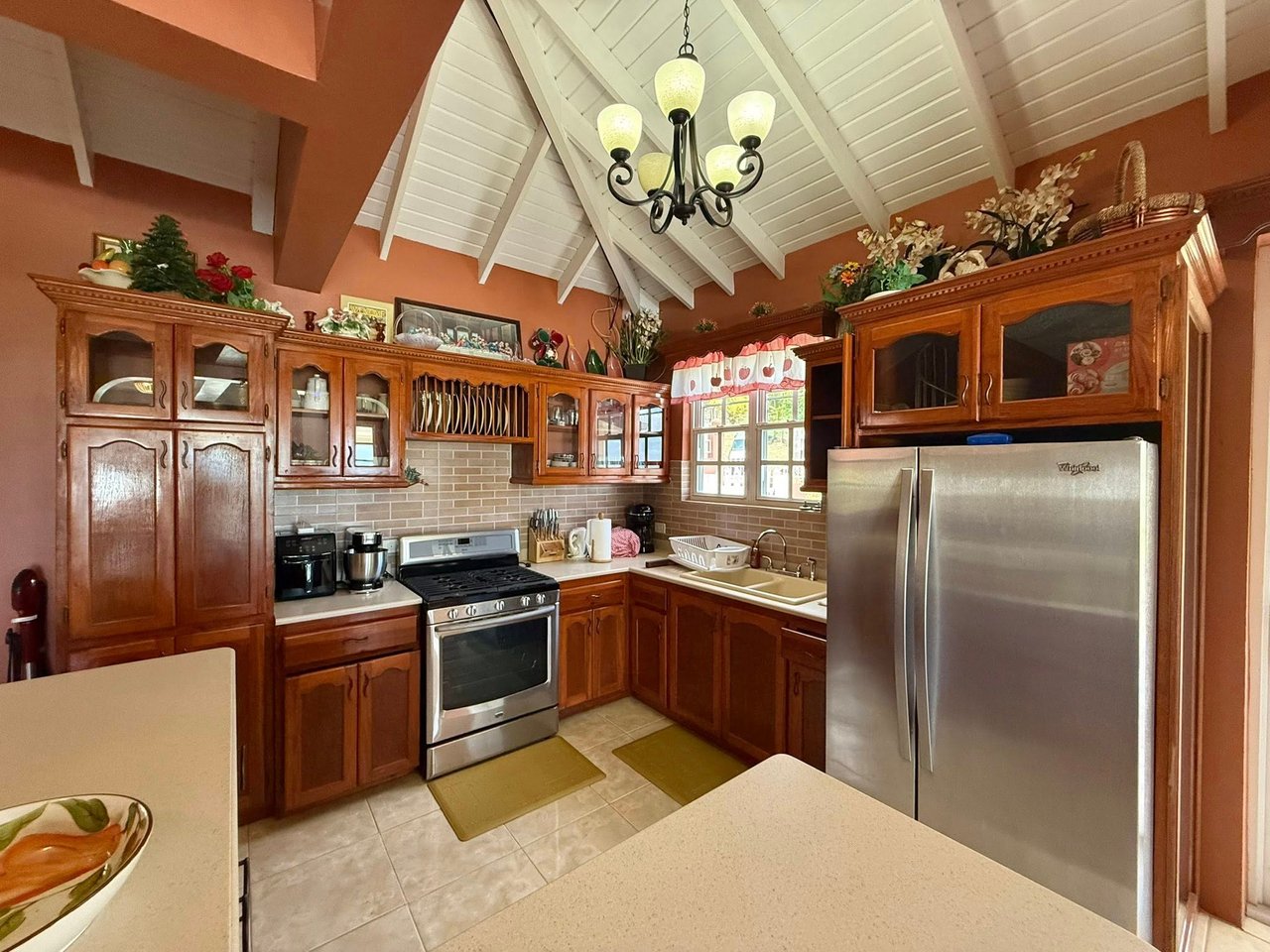 1073 Fort Hill 2 Bedroom Apartment