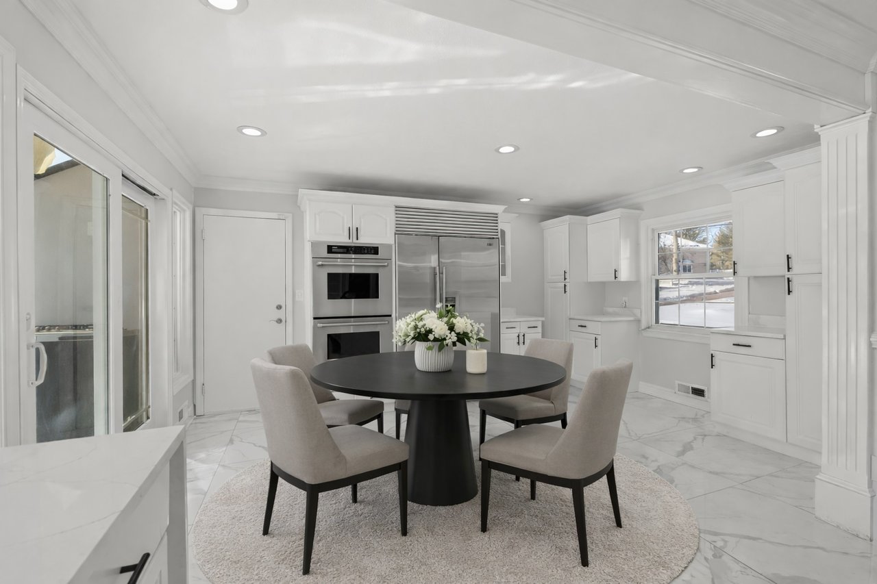 Effortless Living in a Private Deerfield Retreat