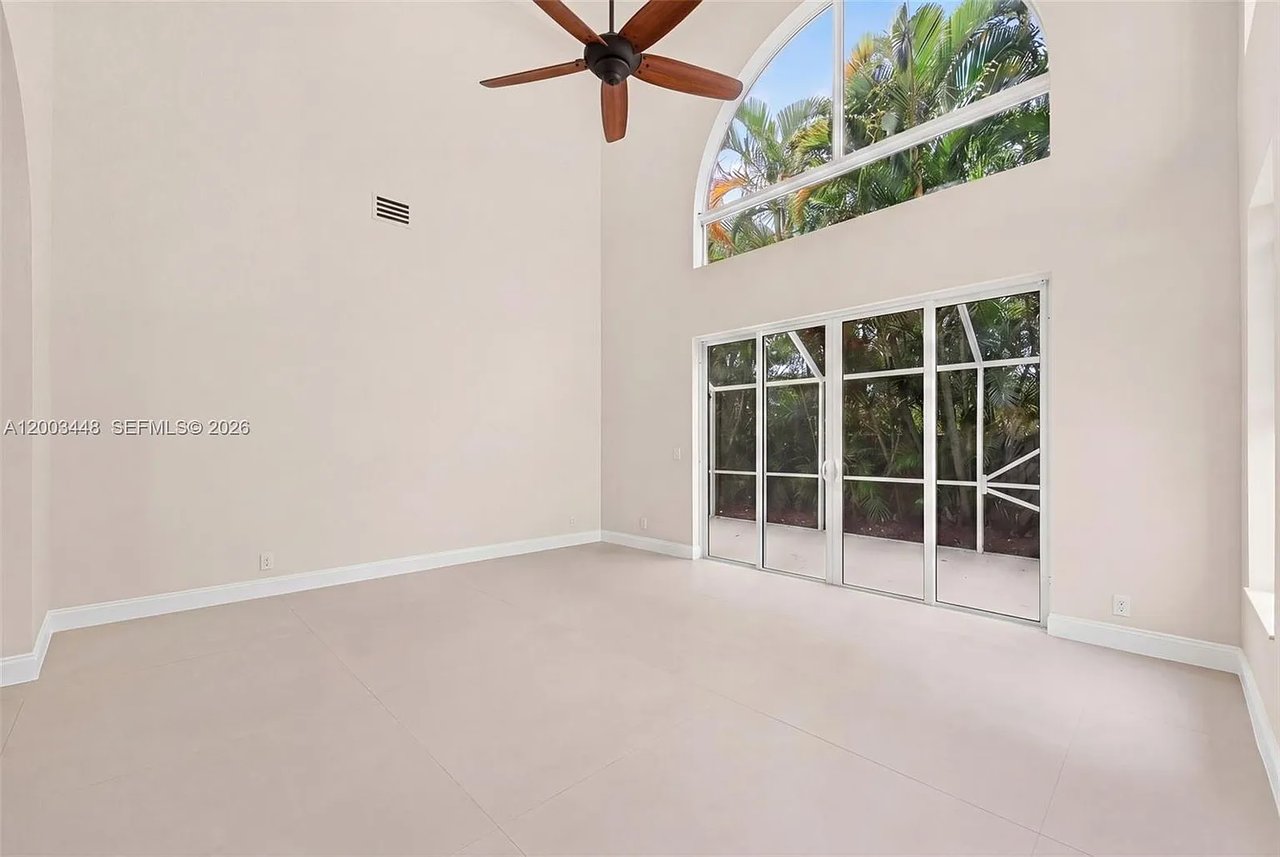 2546 NW 52nd St