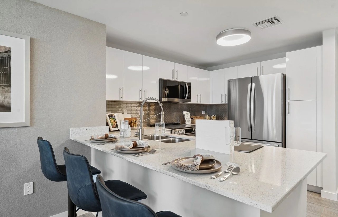 Circ Residences Hollywood