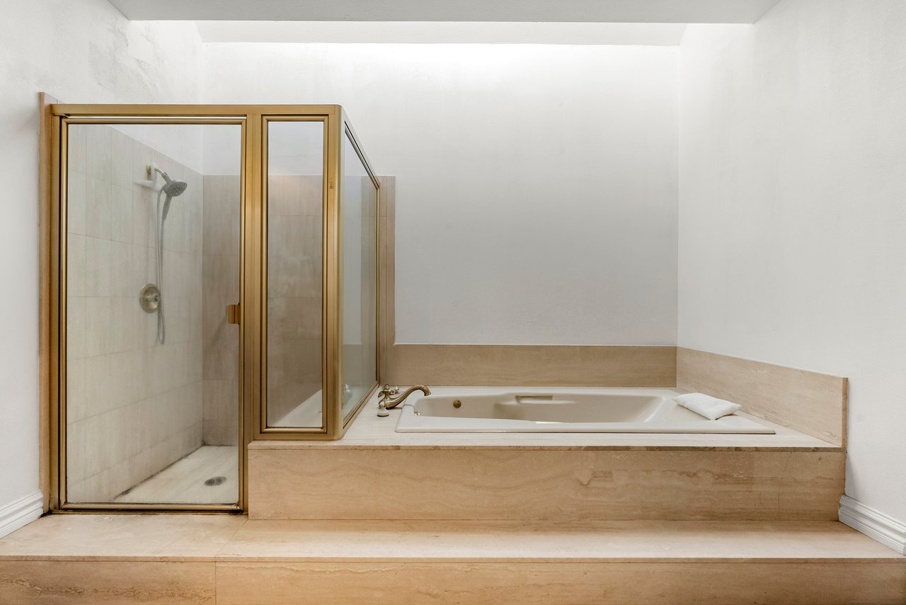 2282 Canyonback Rd, Brentwood