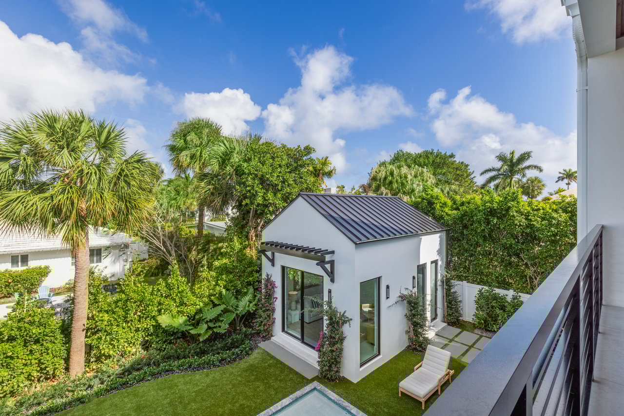 Murray Rd in Soso With Beautiful Water & Island Views