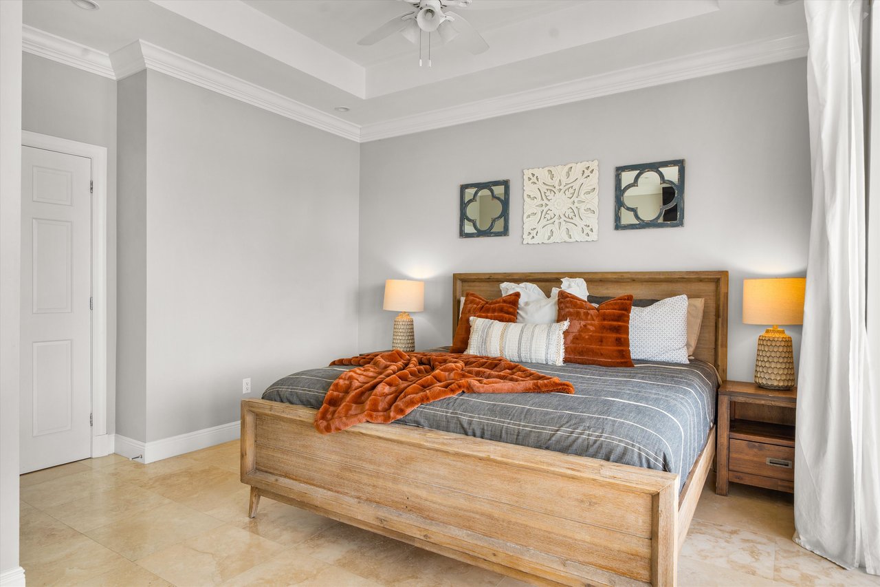 Luxury Oceanview Residence in Palm Cay 