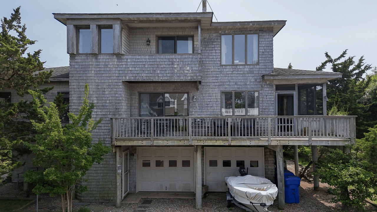 300 Norwood Avenue