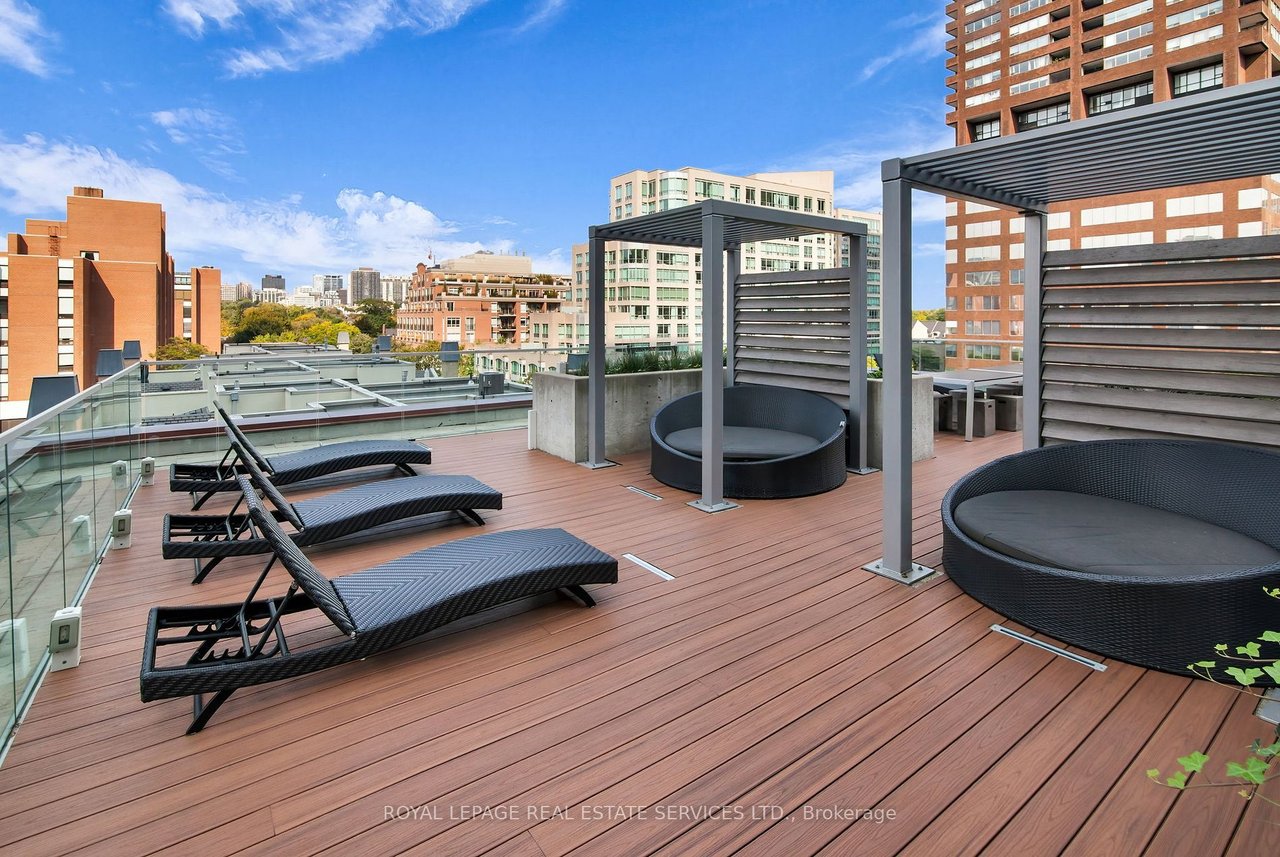 32 Davenport Rd #1405