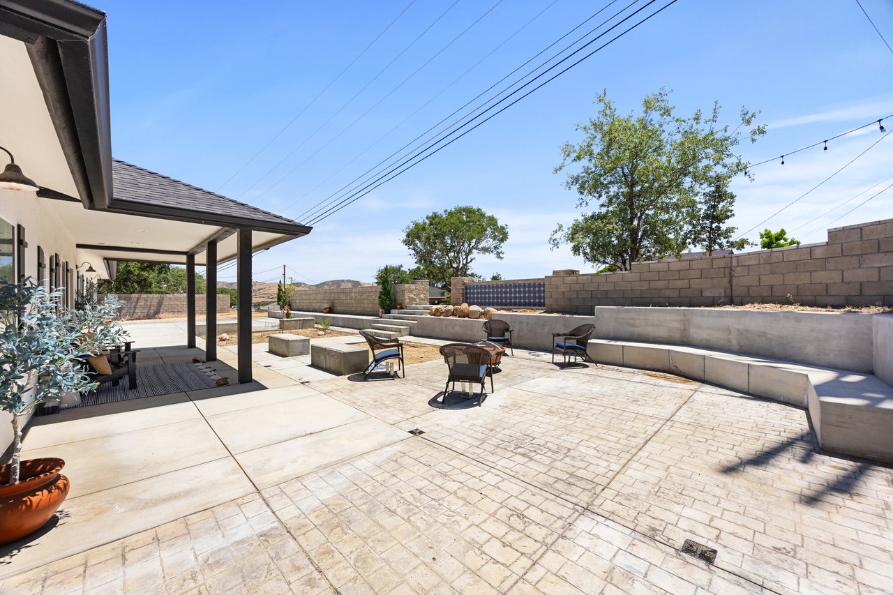 21305 Country Club Dr. 