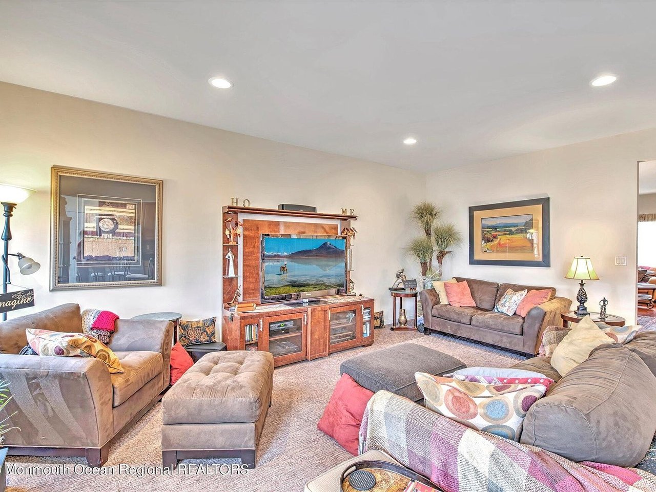 52 Smock Court