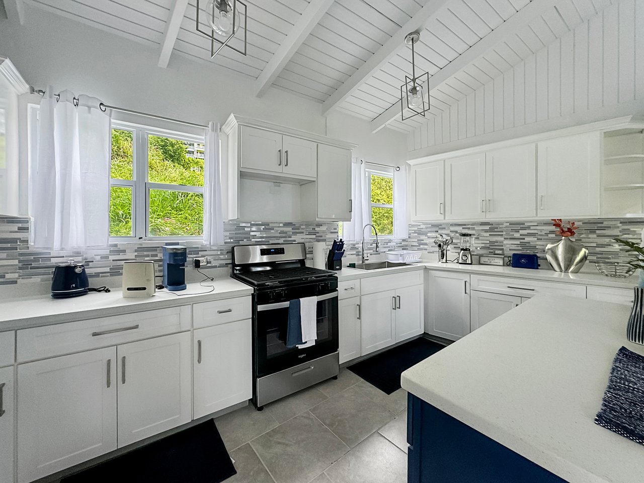 944 Cane Garden Bay 2 Bedroom Apartment