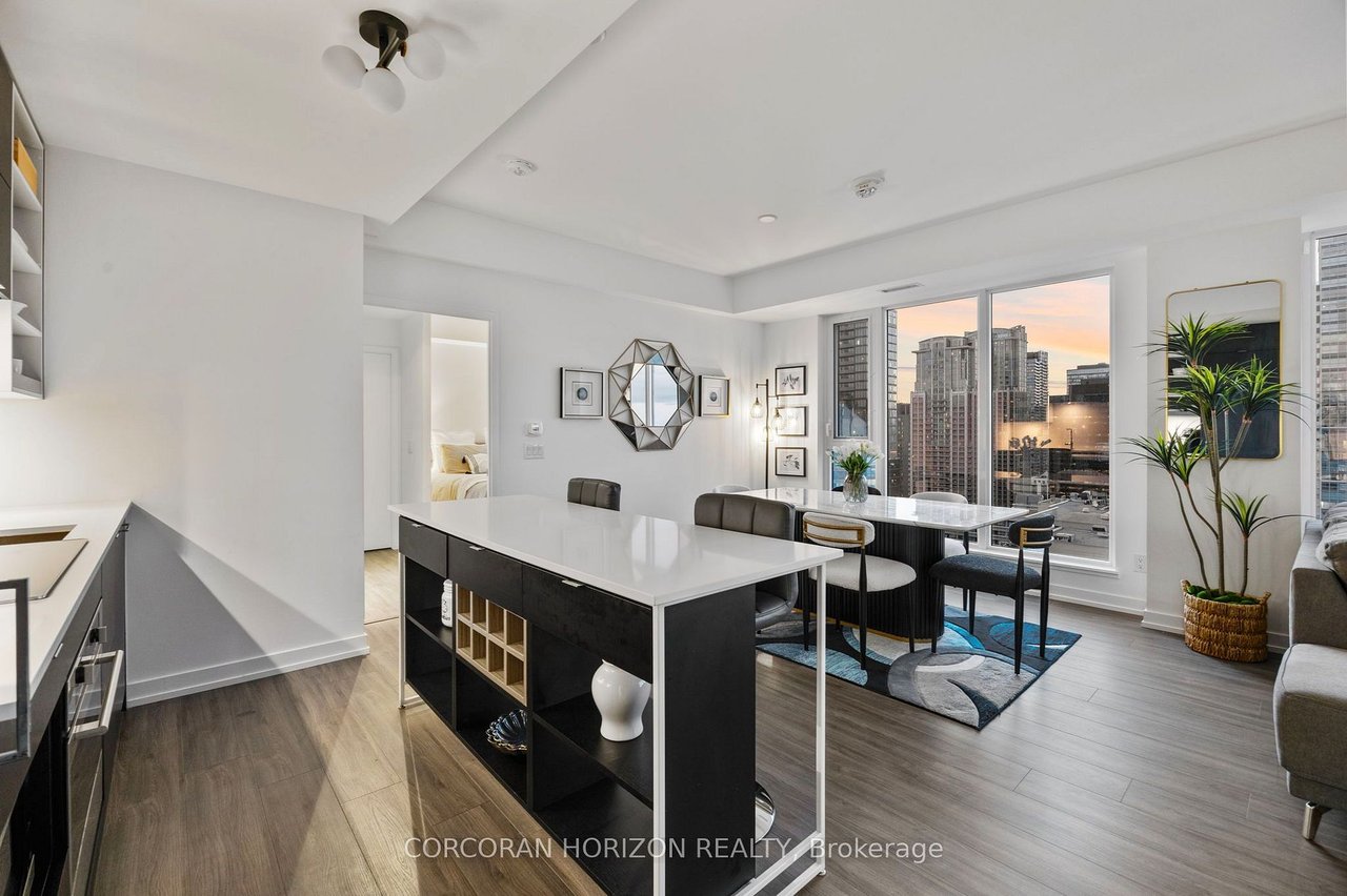 DOWNTOWN MODERN CHARM