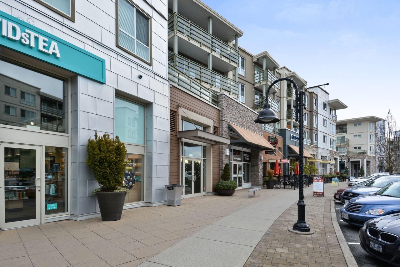 407-15795 Croydon Dr