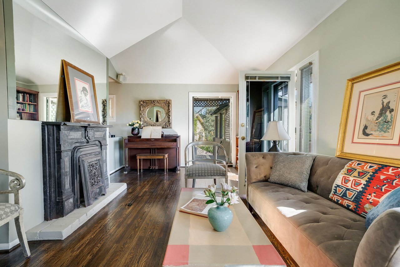 Hollywood Hills Pied de Terre - Another Off Market Sale