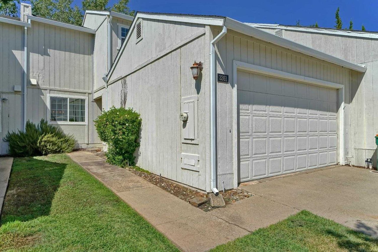 3361 Bow Mar Court