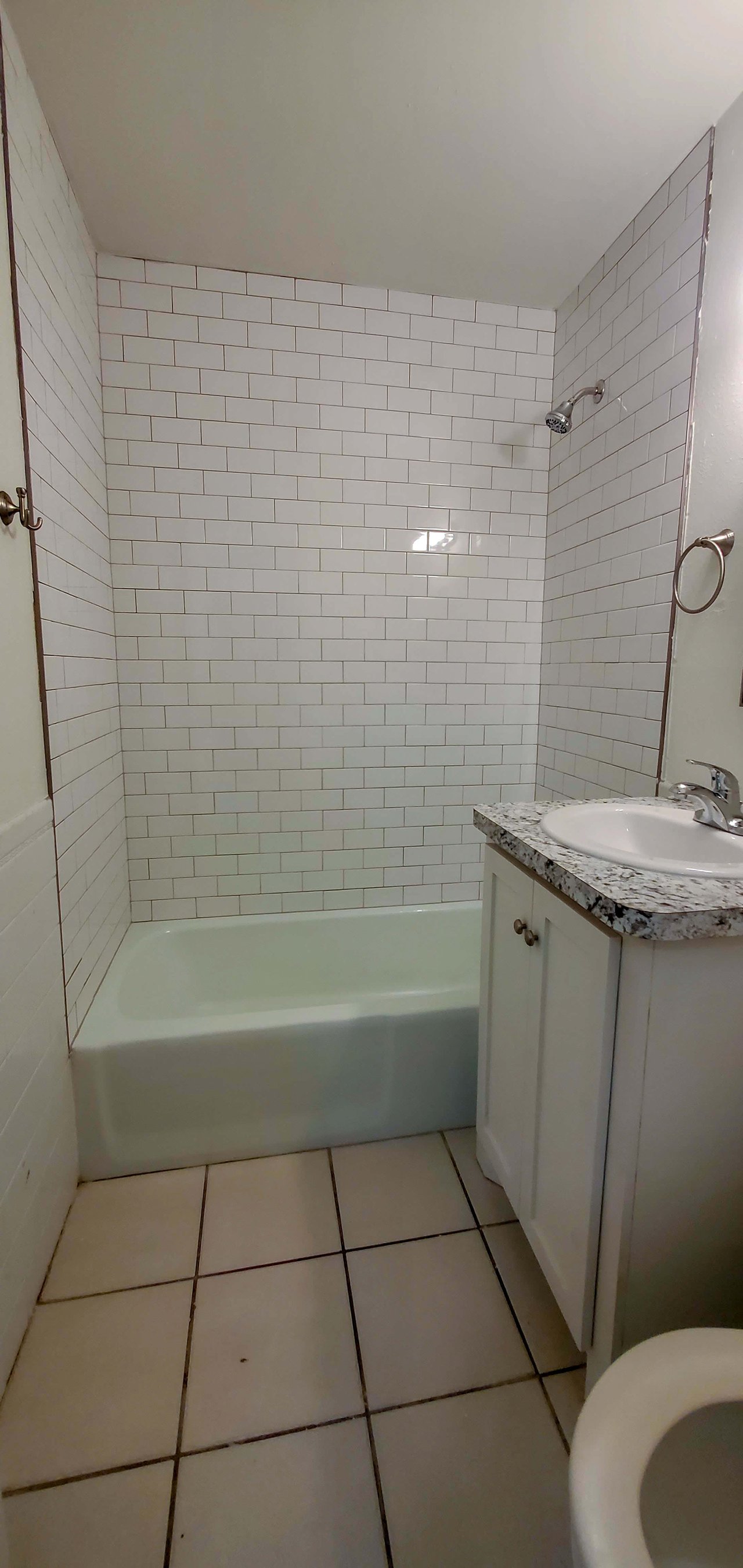 616 N Beard Ave Unit B