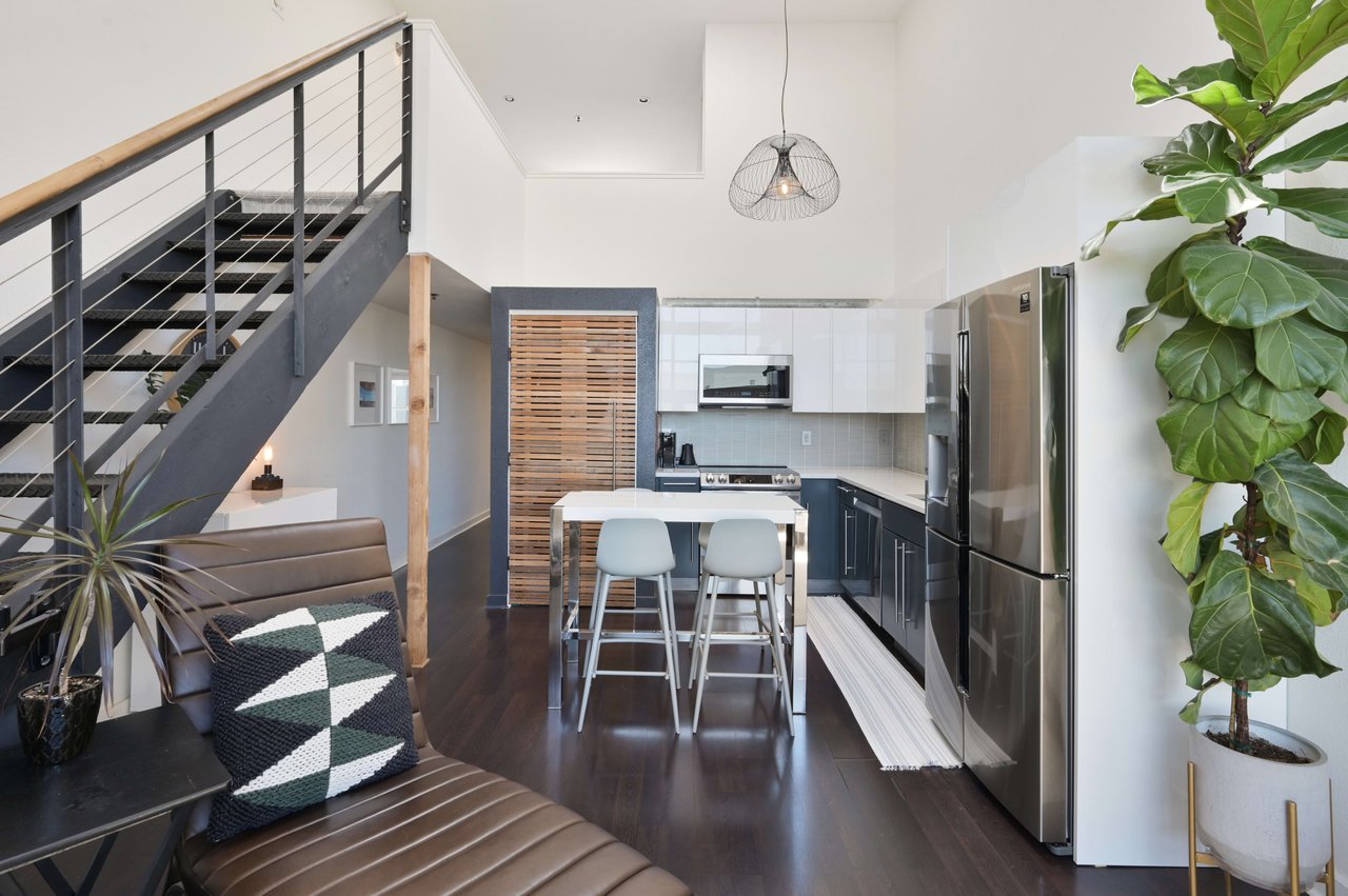 Stylish Loft Living on Coveted SOMA Street
