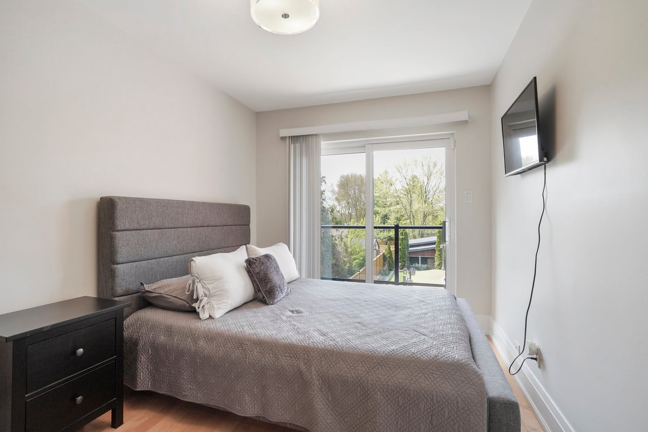1414 Cawthra Rd