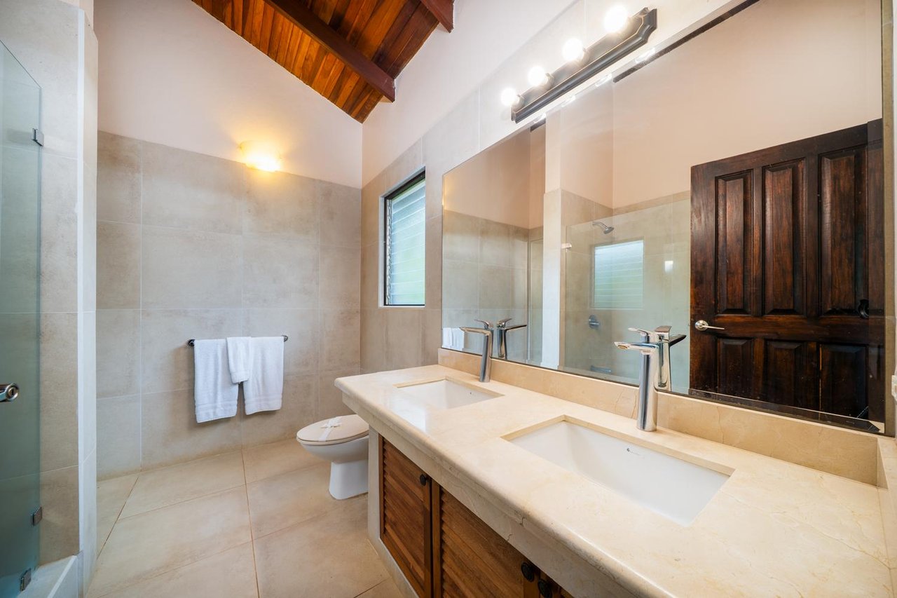 Villa Orquidea #17 | Charming 2-Bedroom Tropical Villa with Private Pool, Steps from Playa Langosta