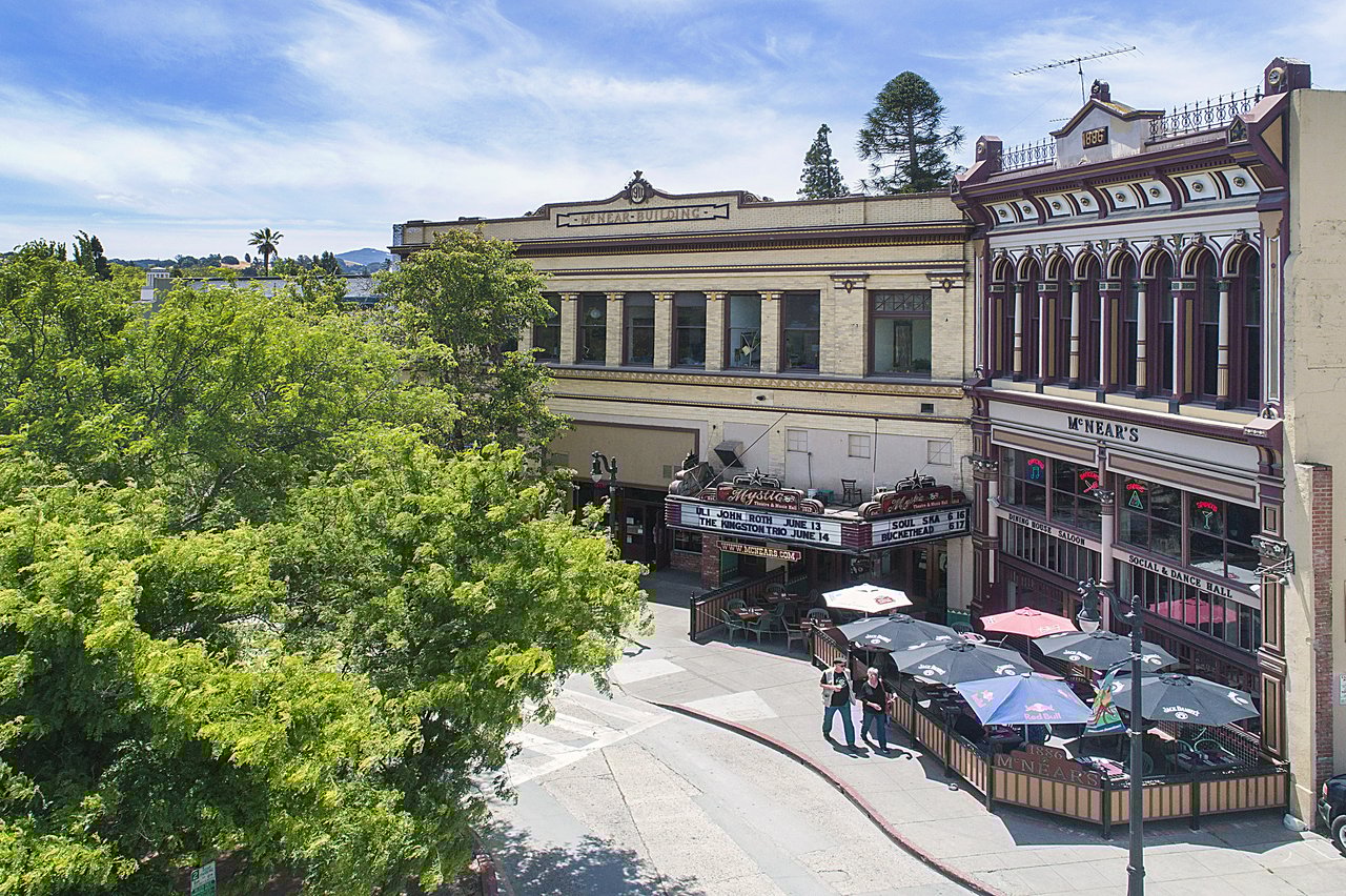 8 Starling Dr, Petaluma