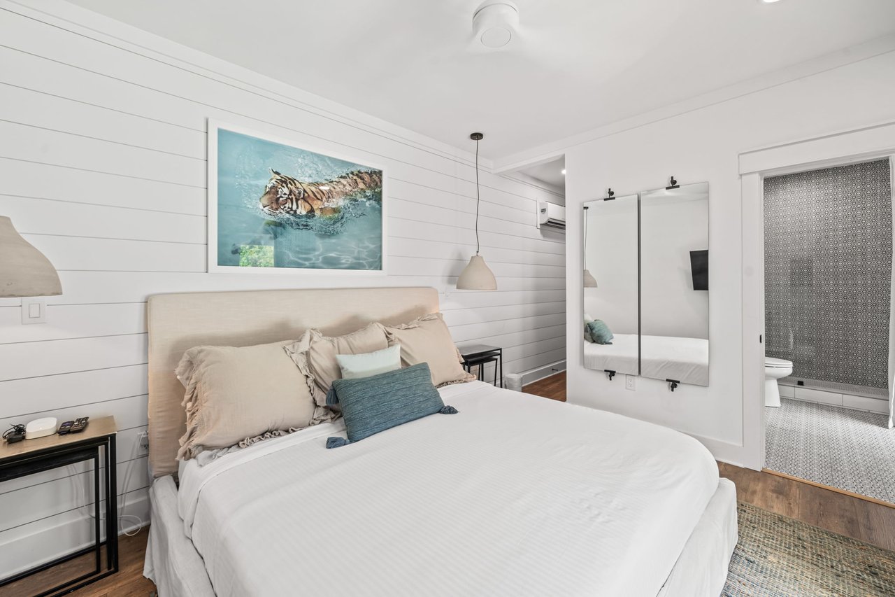 111 Crescent Road
