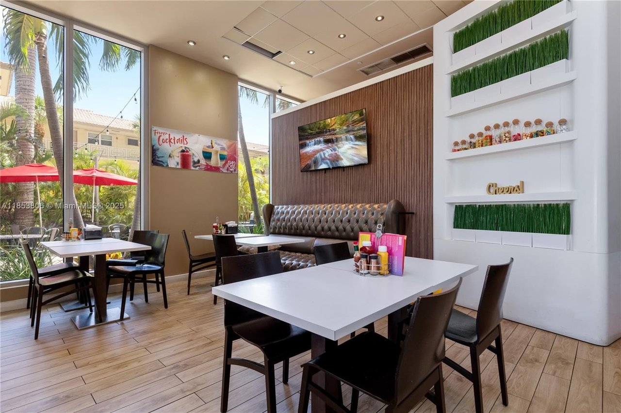 2600 E Hallandale Beach Blvd #2702