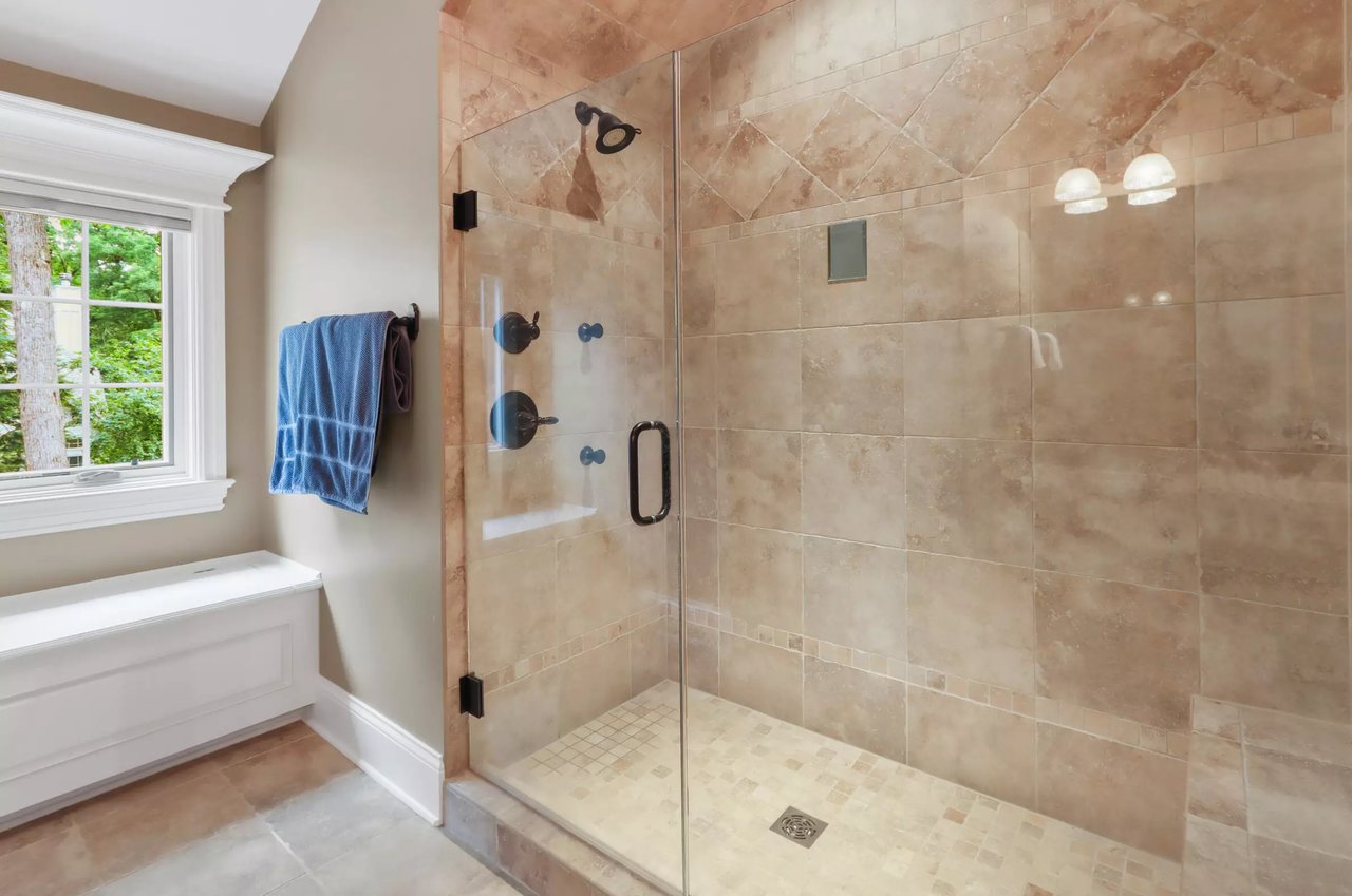 158 Abbey Springs Dr