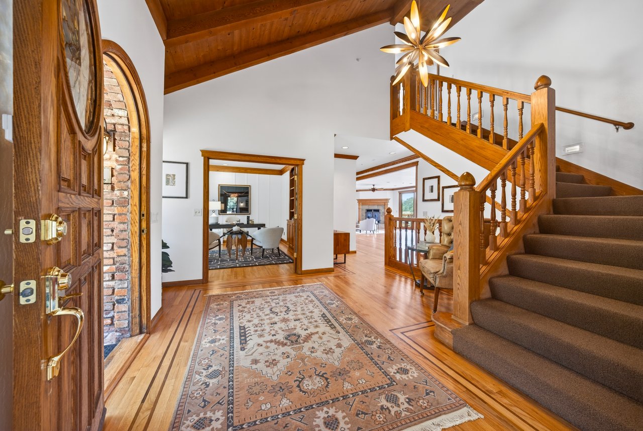 Expansive & Private Novato Estate