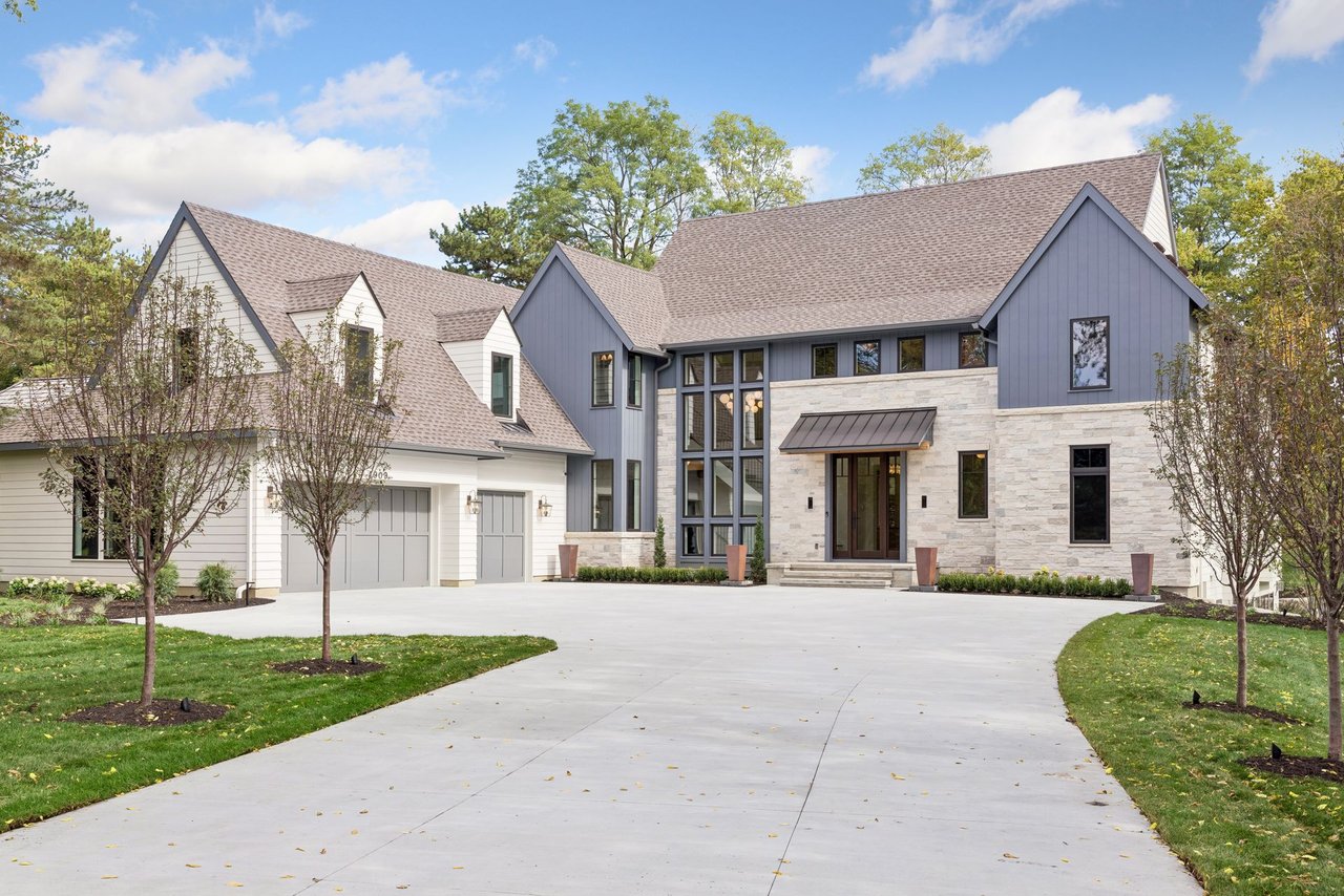 4909 Rolling Green Pkwy, Edina