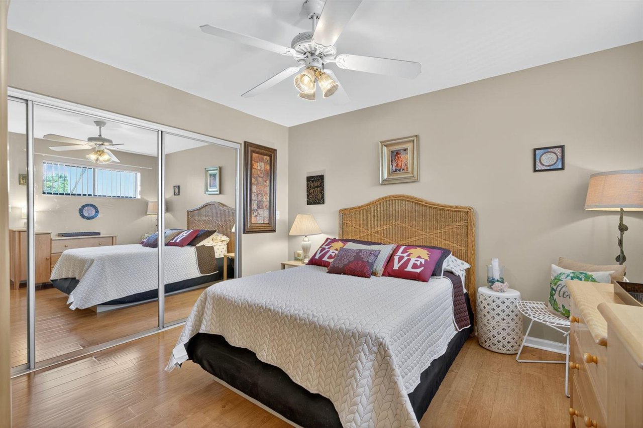 1605 S US Highway 1 Apt 8E