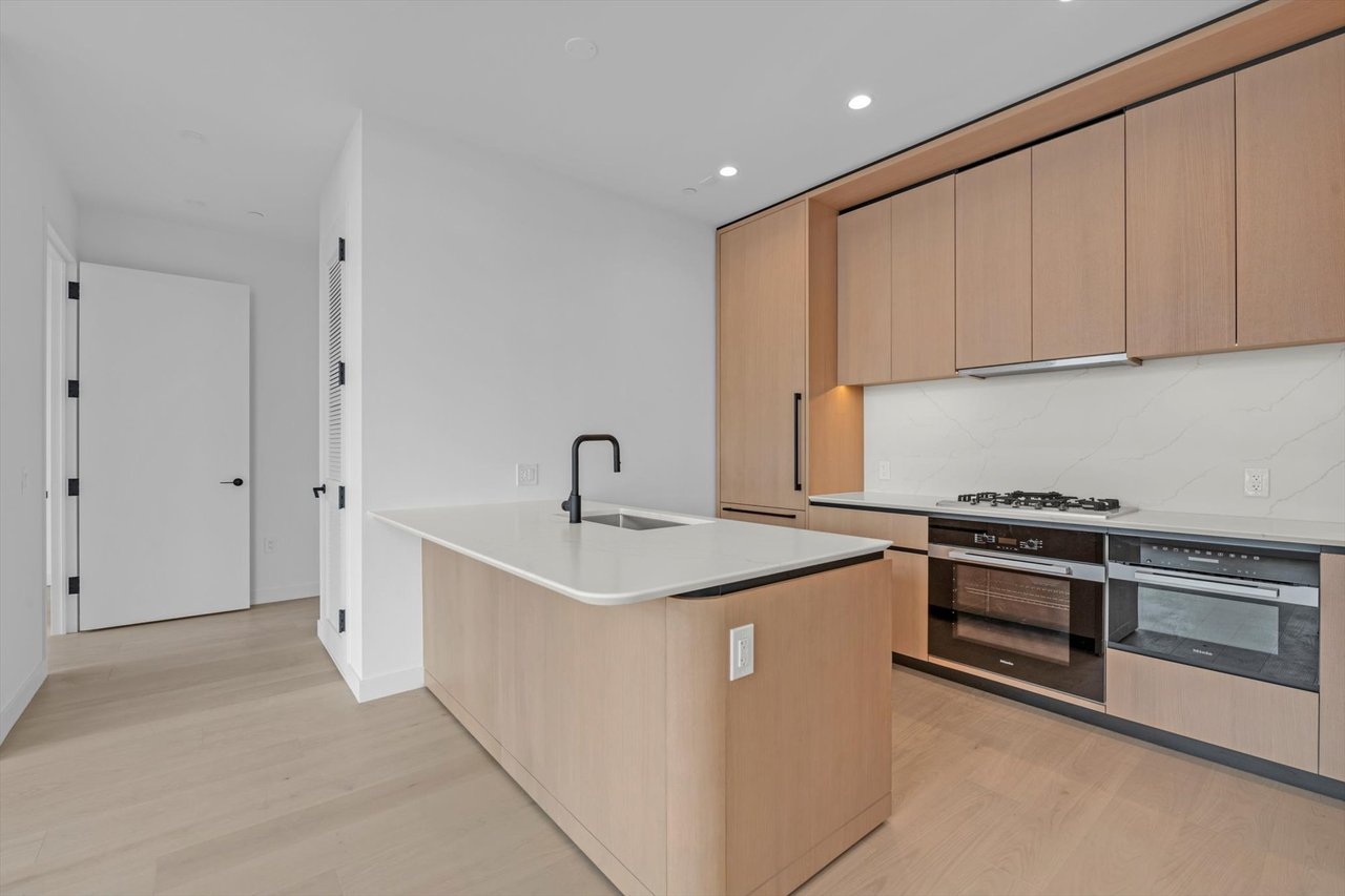 One Williamsburgh Wharf