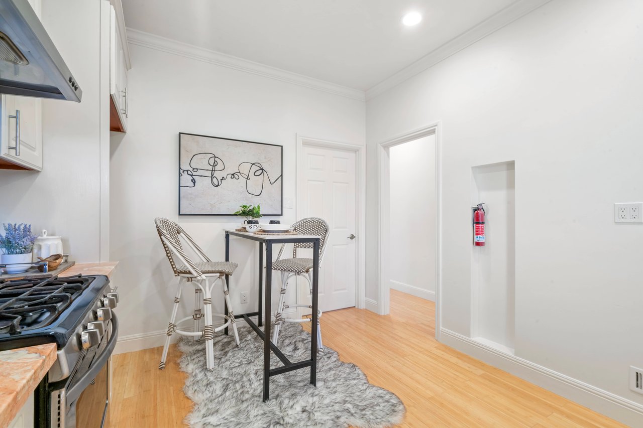 32 Seville St