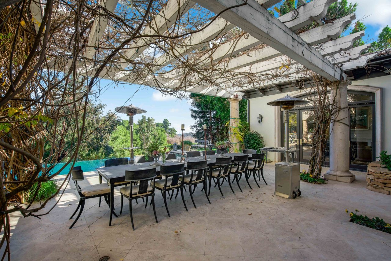 16677 Stone Oak Park