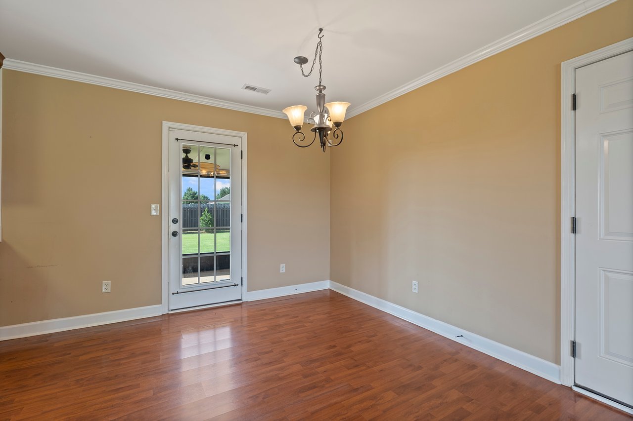 Large Lot - Minutes from Huntsville - Lawn Care Included