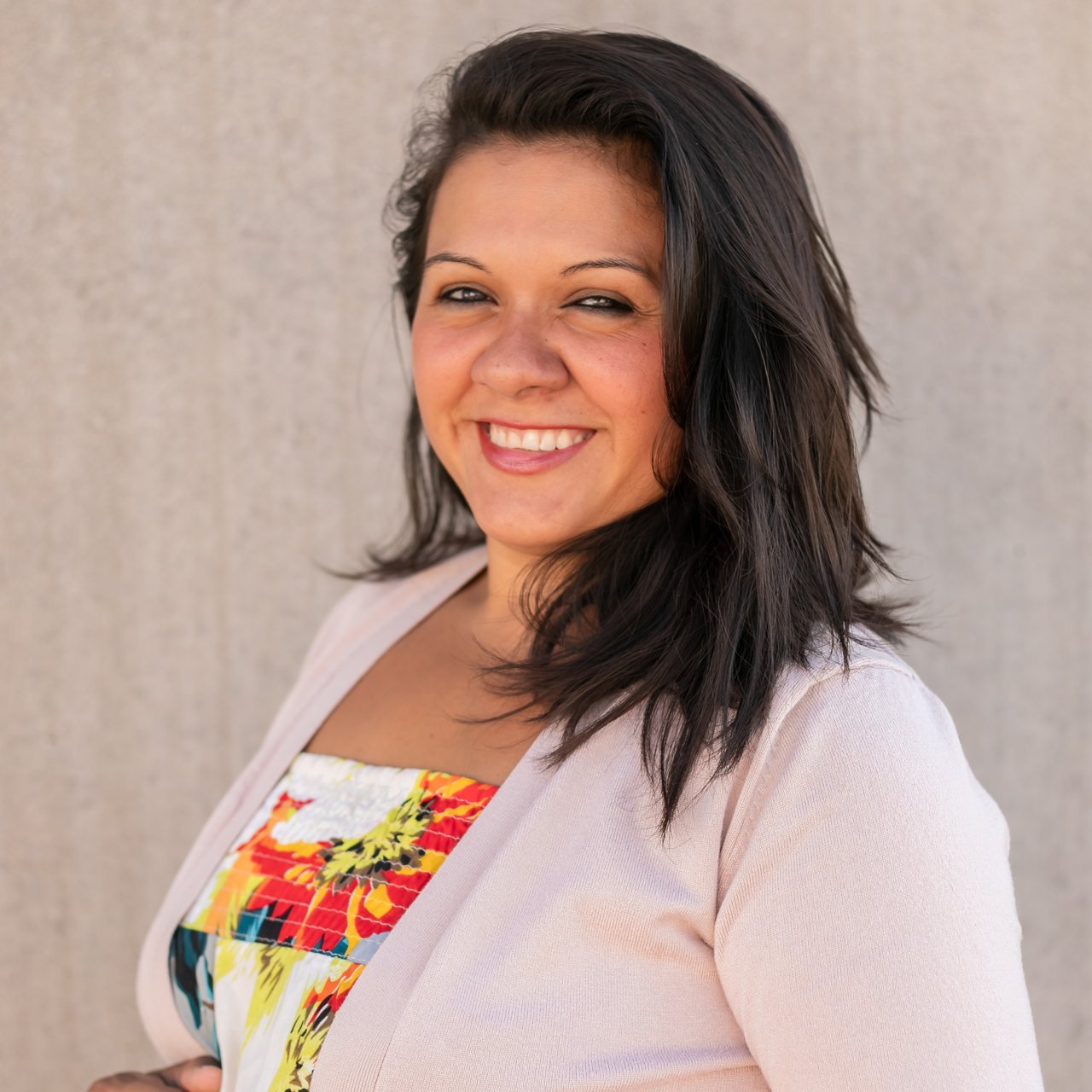 Iris Hernandez Richmond, VA Real Estate Agent Headshot